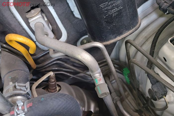 Penyebab pipa AC di mobil bekas sering membeku (foto ilustrasi)