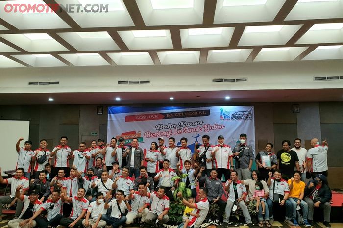 Mobilio Indonesia Community (Mobility) chapter Tangerang menggelar kegiatan kopdar sekaligus buka puasa bersama pada Sabtu (23/4/2022)
