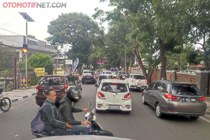 Kemacetan mulai terasa di Bandung