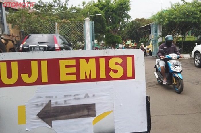 Ilustrasi uji emisi. Motor tak lulus uji emisi bakal kena denda pajak kendaraan bermotor (PKB), berlaku di Jakarta.