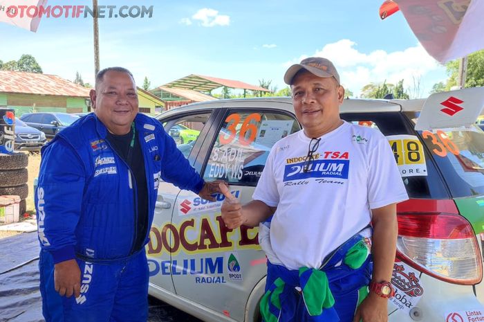 Eddy WS (Kanan) dengan Syariful Adil andalan tim Indocafe TSA Delium Speedline Rally Team siap ikut kejurnas reli 2022 putaran 2 