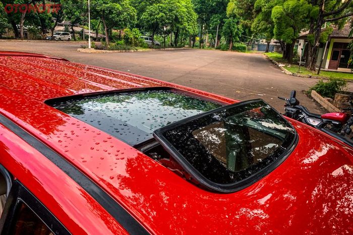 Toyota Kijang Innova Reborn makin berasa elegan dengan sunroof