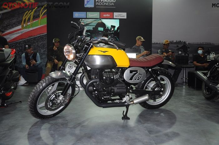Moto Guzzi V7 Stone custom kerjasama dengan Gearhead Monkey Garage