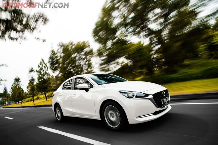 Tes jalan New Mazda 2 Sedan 