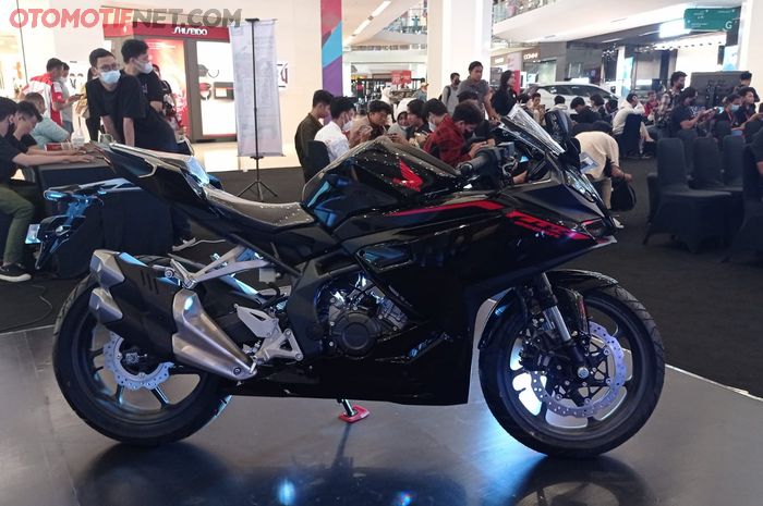 Salah satu pilihan New Honda CBR250RR