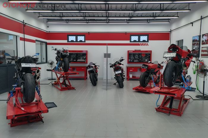 Suasana bengkel resmi Ducati Indonesia
