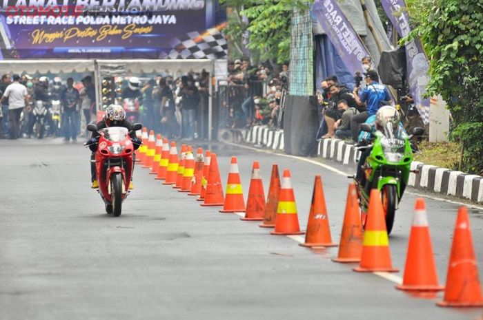 Street Race Polda Metro Jaya saat mengambil lintasan di Ancol, seri kelima bakal digelar di Kemayoran