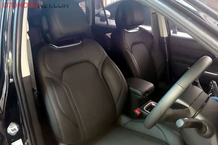 Toyota Kijang Innova Zenix dipasangi Jok elektris copotan dari Citroen DS5