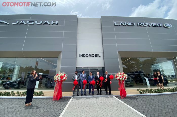 Jaguar Land Rover Grand Opening Showroom di Pantai Indah Kapuk - 26 Januari 2023 