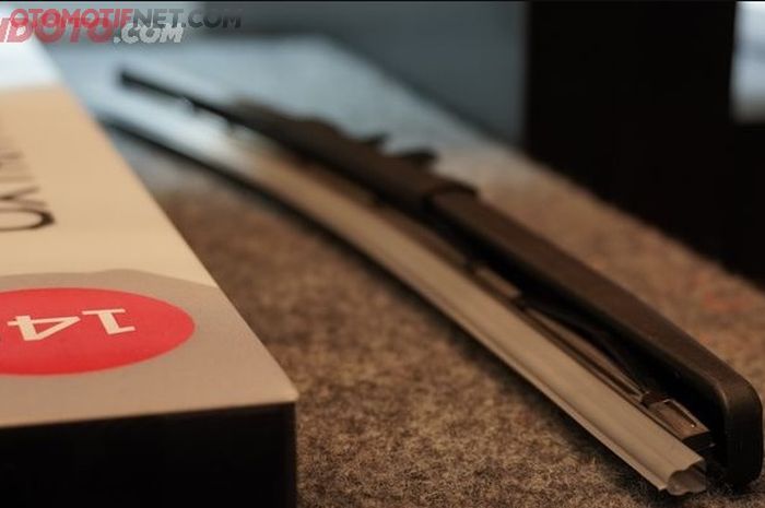 Kelebihan karet wiper mobil berbahan silikon.