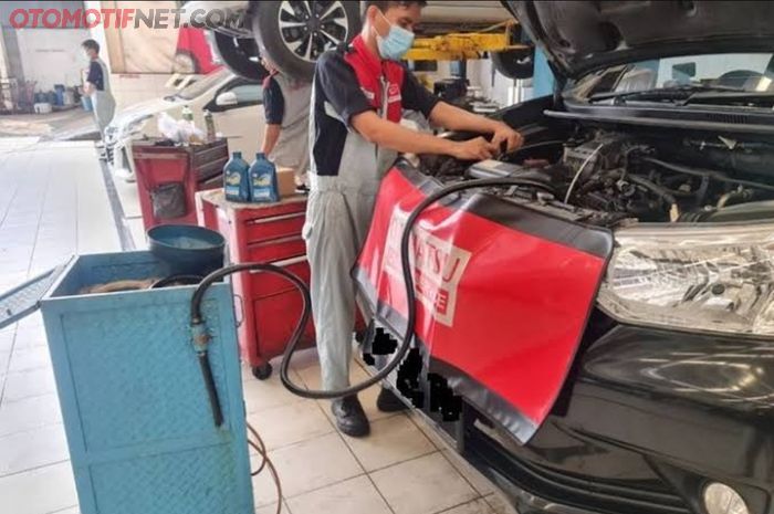 kuras oli transmisi mobil matic bawa manfaat baik sebelum mobil dipakai perjalanan jauh.