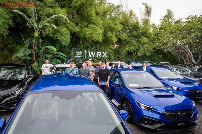 Penyerahan kepada 18 pelanggan pertama Subaru WRX di Indonesia