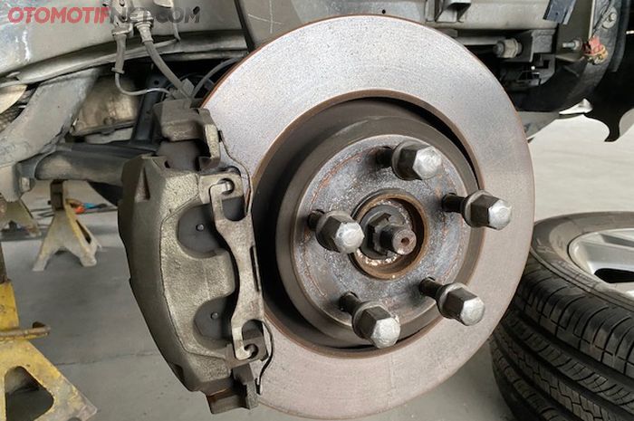 Ilustrasi. Rem mobil kurang pakem bisa diakibatkan dari berbagai sebab.