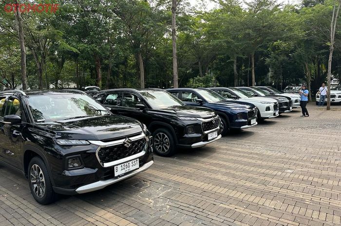 26 unit Suzuki Grand Vitara tipe GX diserahkan secara perdana kepada konsumen pada Sabtu (3/6/2023) lalu di Jakarta 