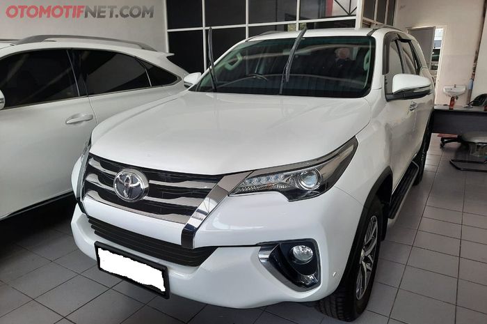 Toyota Fortuner VRZ bekas