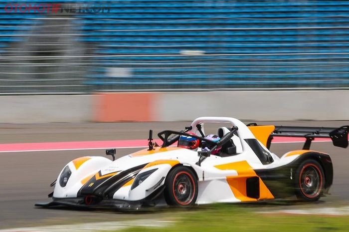 Mobil spek balap Radical Motorsport asal Inggris bisa disewa di Sirkuit Pertamina Mandalika Lombok 