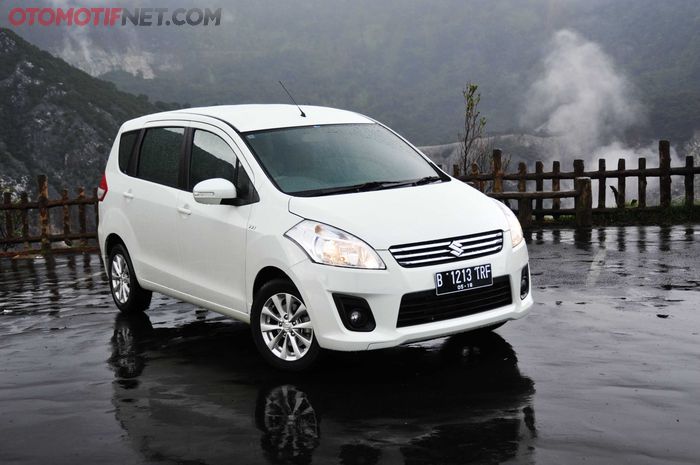 Suzuki Ertiga GX A/T 2013