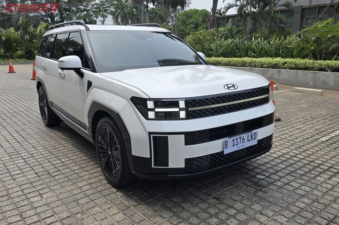 Hyundai All New Santa Fe Calligraphy Hybrid