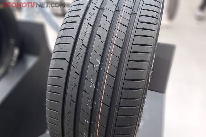 Ilustrasi ban mobil bekas