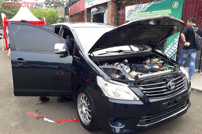 Modifikasi Toyota Kijang Innova Tenaganya Tembus 450 Dk Tengok Mesin Dan Turbonya Gridoto Com