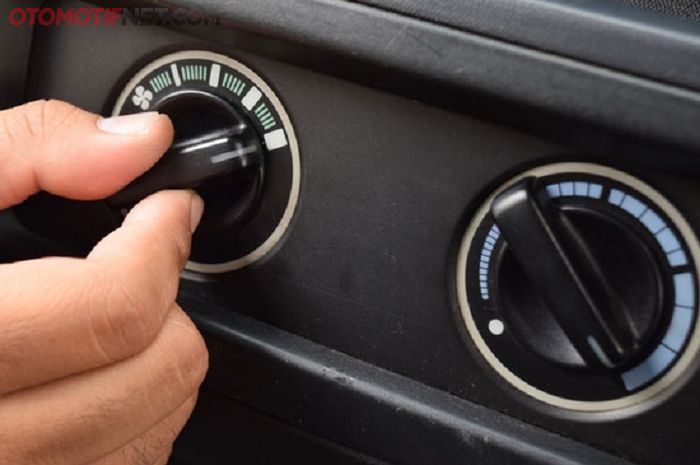 Ini tandanya bila freon AC di mobil bekas sudah mulai berkurang (foto ilustrasi)