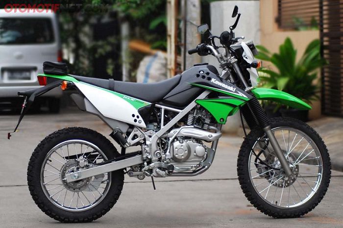 Ilustrasi Kawasaki KLX 150