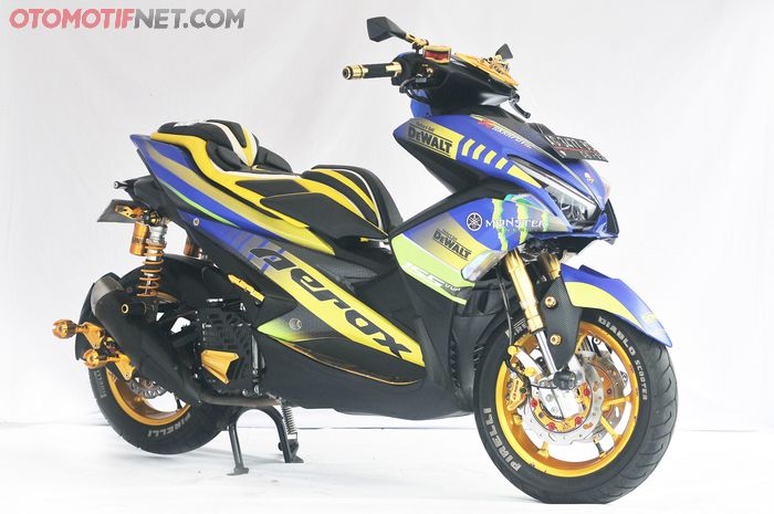 Yamaha Aerox Sporty Biru Kuning Customaxi Surabaya