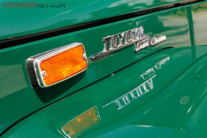 Kode warna orisinal Toyota Land Cruiser FJ40