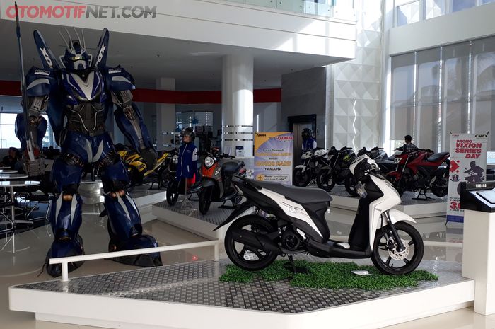 Suasana di dealer Yamaha Sentral Balikpapan, Kalimantan Timur