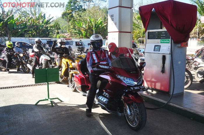 Honda Gold Wing Rp 1 Miliar lebih gak masalah nenggak bensin Pertalite