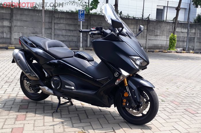 Yamaha TMAX DX 2018