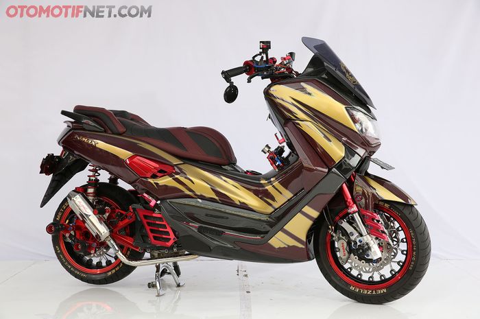 Yamaha NMAX Full Carbon Juara Kelas Master Customaxi Yamaha 2018 Balikpapan