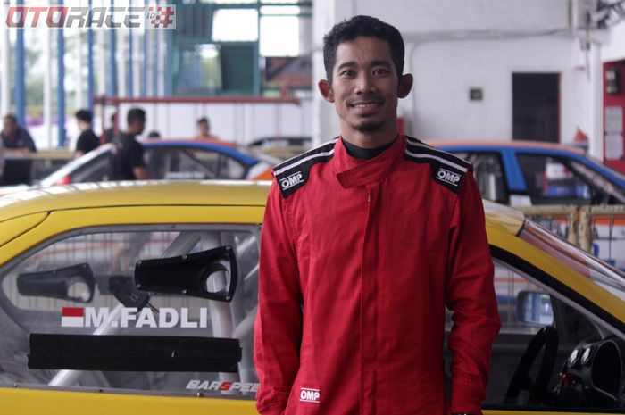 M. Fadli akan semusim ikut balap mobil di tahun ini. 