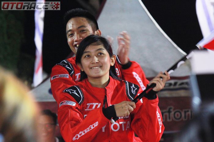 Alinka Hardianti akan kembali berkiprah di kancah Kejurnas Auto Gymkhana bersama Toyota Team Indonesia. 