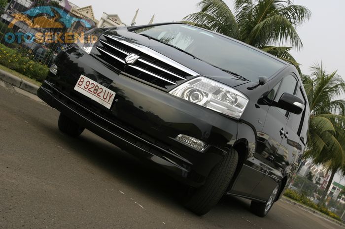 Toyota Alphard Royal Lounge 2007