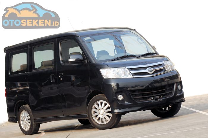 Harga Daihatsu Luxio 2012 bekas
