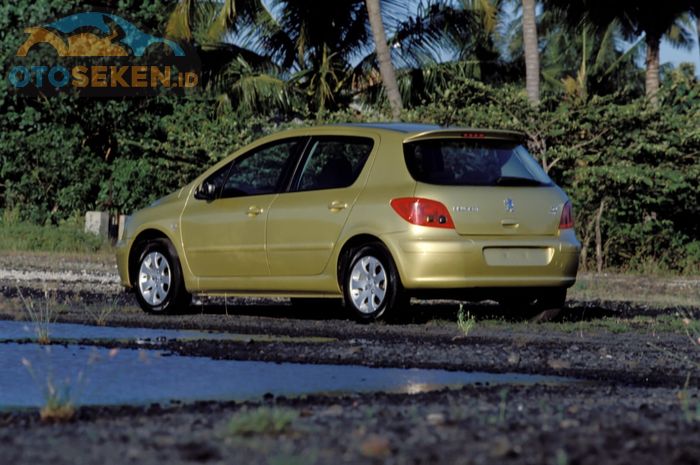 Peugeot 370 XS Sporty tahun 2002