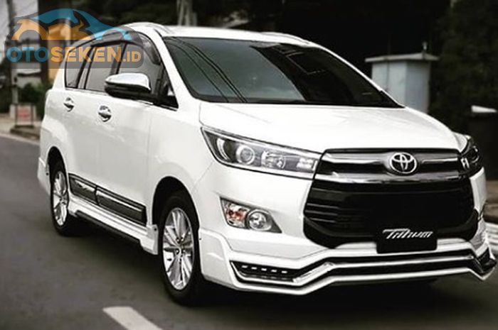 Toyota Kijang Innova Reborn Pakai Body Kit Custom