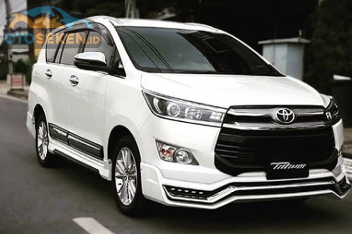 Toyota Innova Dan Xpander Makin Ganteng Pakai Body Kit Custom Gridoto Com