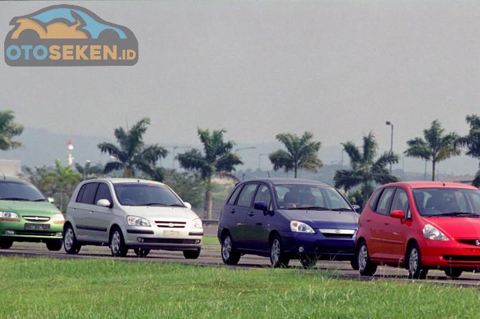 Komparasai Honda Jazz, Suzuki Aerio, Hyundai Getz, Chevrolet Aveo