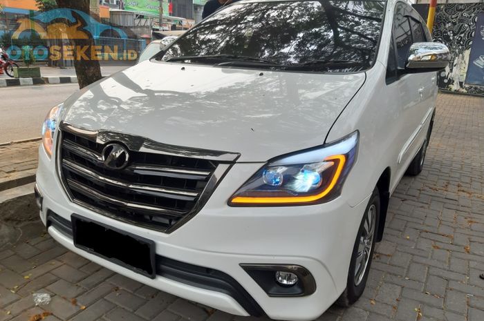 Kijang Innova modifikasi headlamp