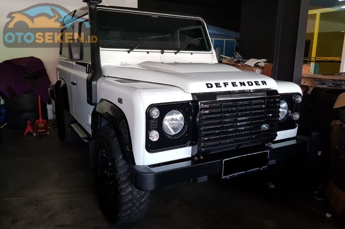 Mobil Bekas Land Rover Cocok Buat Investasi Jual Defender Untung 30 Dari Harga Beli Gridoto Com