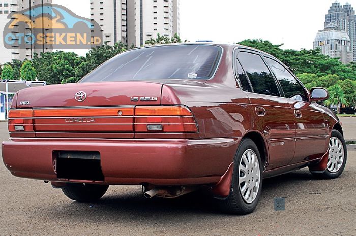  Spesifikasi  Lengkap Toyota  Great  Corolla  1 6 Sedan 