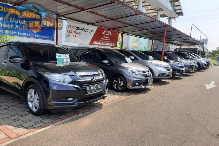 Showroom Power Auto di BSD, spesialis mobil bekas low kilometer