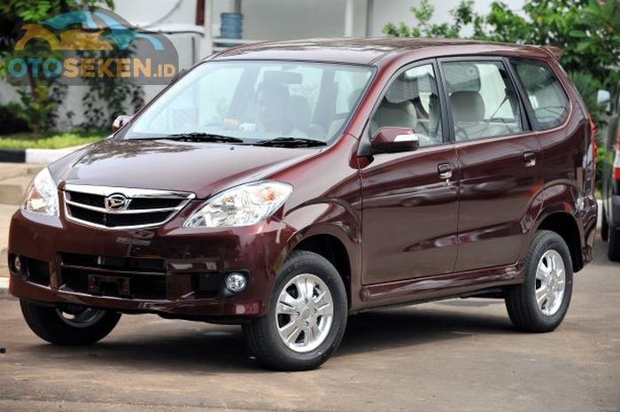Harga Daihatsu Xenia 2010 bekas