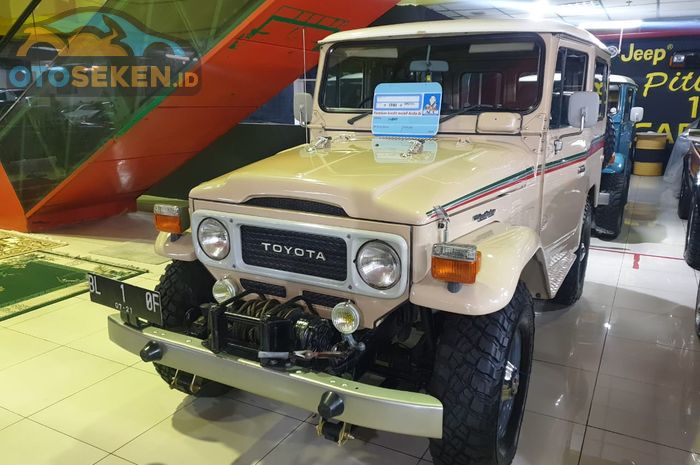 Toyota Land Cruiser FJ40 1981 di Pituluas 17 Garage