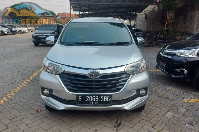 Toyota avanza 1.3 G A/T 2016 eks Golden Bird