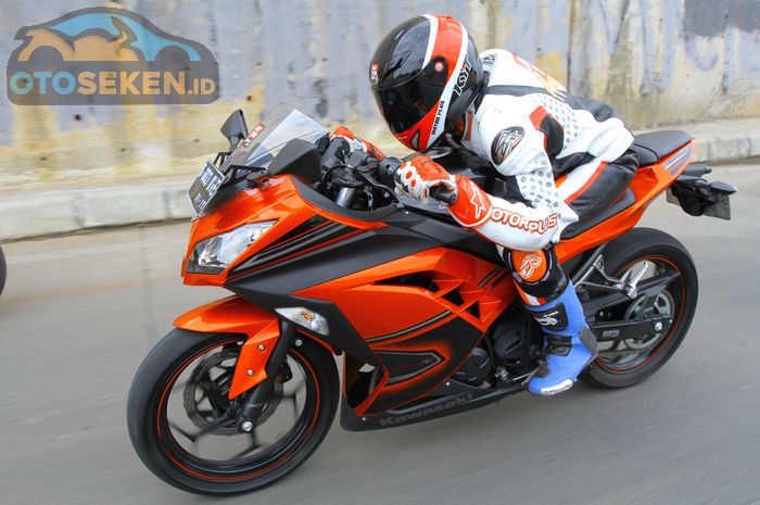 Harga Kawasaki Ninja 250 Fi bekas tahun 2014