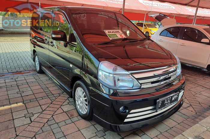 Harga Nissan Serena C24 2004 bekas
