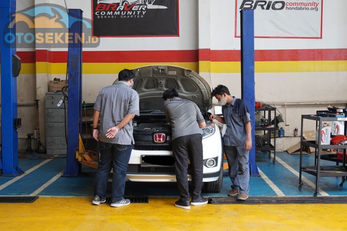 Proses Ganti Oli Transmisi CVT Honda BR-V           